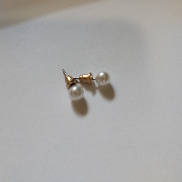 🔥 3/$24 Set of 2 earrings - Picture 2 of 5